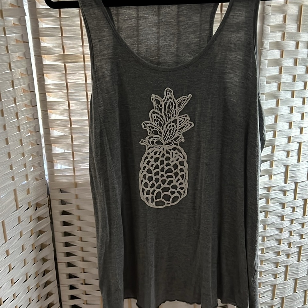Pineapple Sketch Women's Sleeveless Flowy Racerback Tank S/XL  GUC - Picture 3 of 4